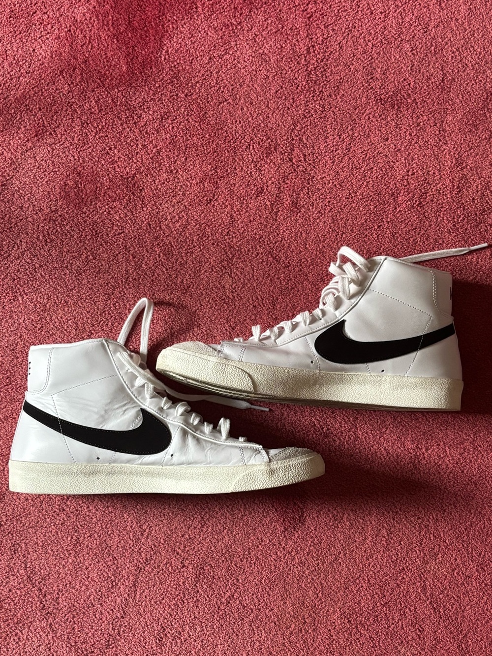 Nike Blazers Mid in White